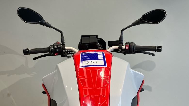 BMW F900 R A2